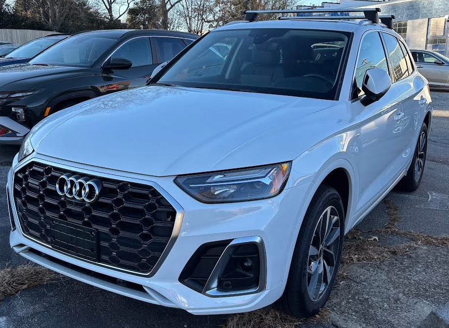 2024 Audi Q5 45 Premium Plus's photo