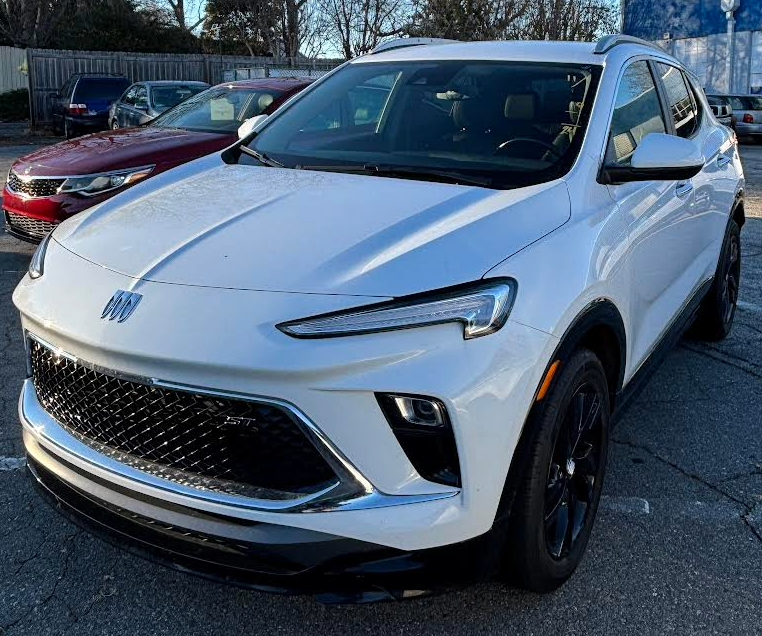 2024 Buick Encore GX Sport Touring's photo