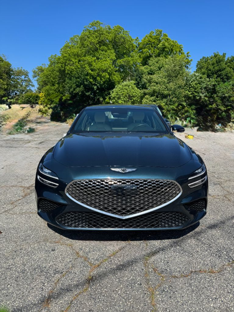 2025 Genesis G70 2.5T Standard's photo